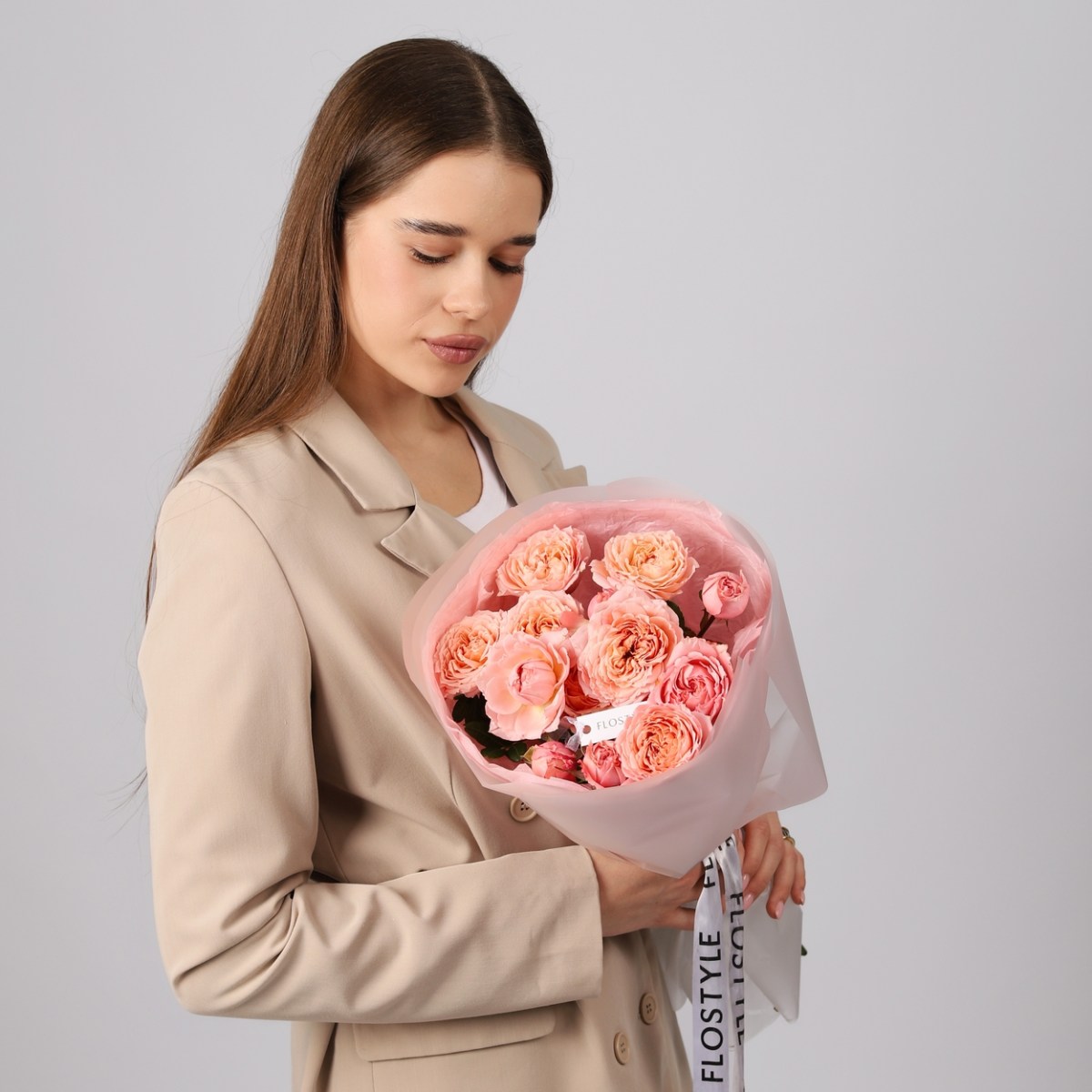 kustovaya roza dzhuletta 5-567